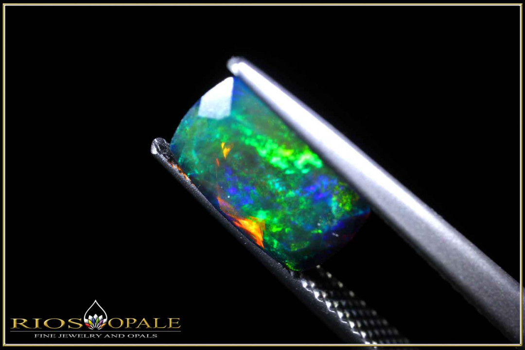 Welo Opal facettiert im Scherenschliff - 1,33ct - smoked