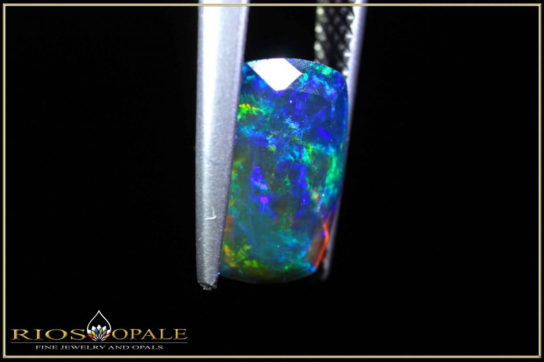 Welo Opal facettiert im Scherenschliff - 1,33ct - smoked