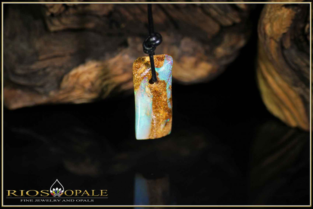 Jundah opalisiertes Holz Boulder Opal Anhänger- 10,57ct