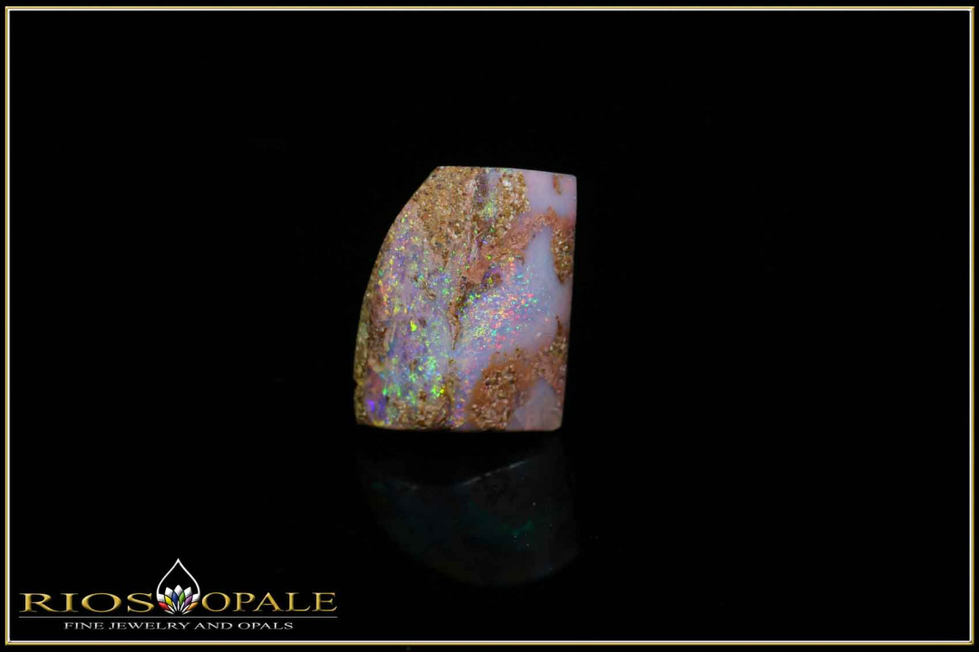 Jundah opalisiertes Holz Boulder Opal 5,82ct