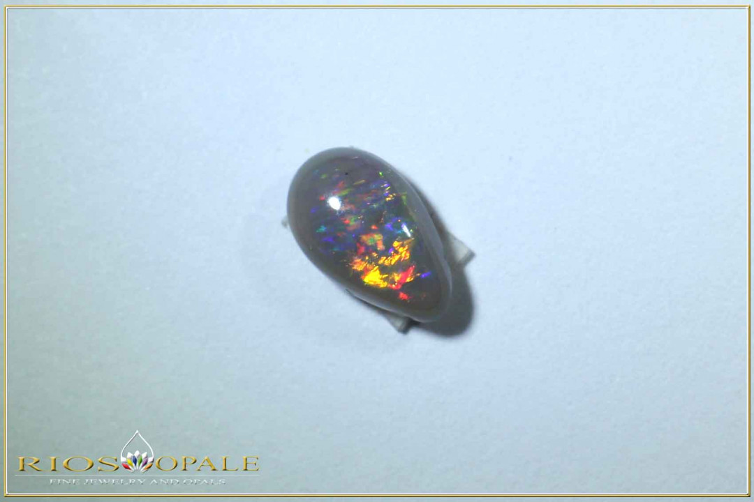 Lightning Ridge Kristall Opal - N8 Body Tone - Brillanz B6 - 0,48ct