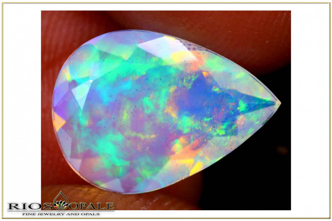 Bunter Welo Opal im Tropfenschliff facettiert - 2,66ct