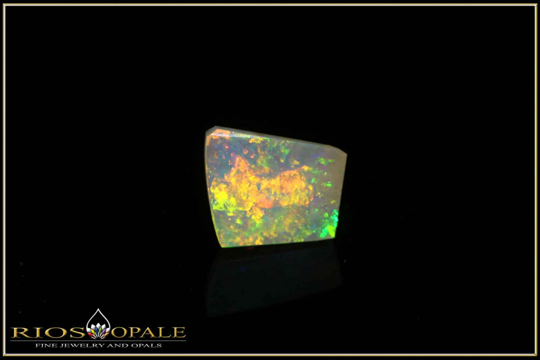 Spektakulärer heller Kristall Opal aus Lightning Ridge - 1,63ct