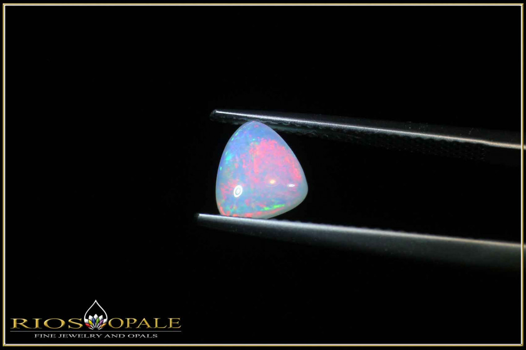 Weißer Opal aus dem West Side Feld in White Cliffs mit 0,70ct