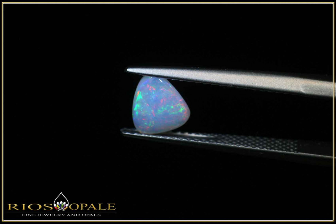 Weißer Opal aus dem West Side Feld in White Cliffs mit 0,70ct