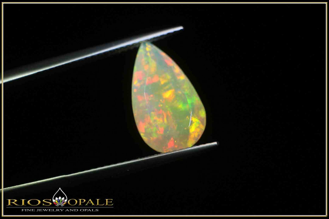 Welo Opal facettiert im Tropfenschliff  - 2,79ct