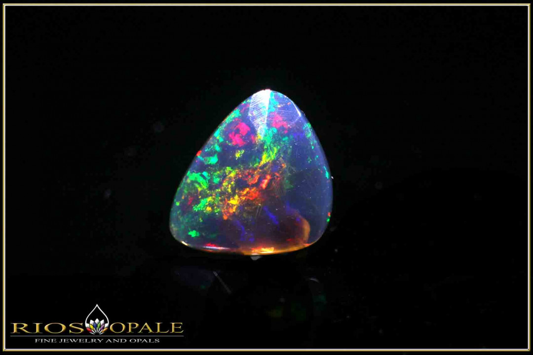 Welo Opal smoked und facettiert im "Rose Cut"  - 3,11ct