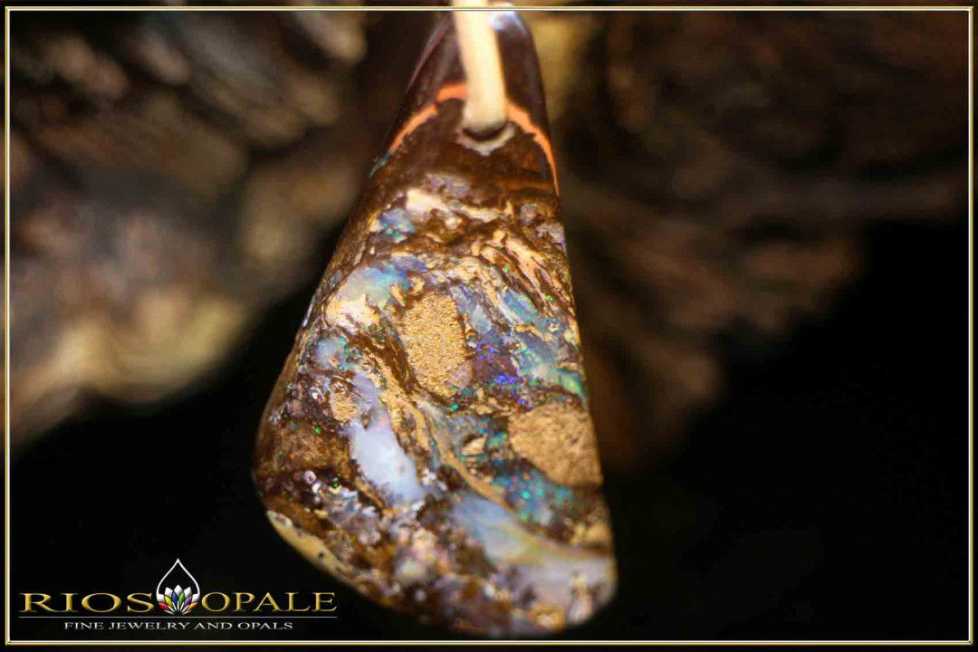 Yowah opalisiertes Holz Boulder Opal Anhänger - 27,22