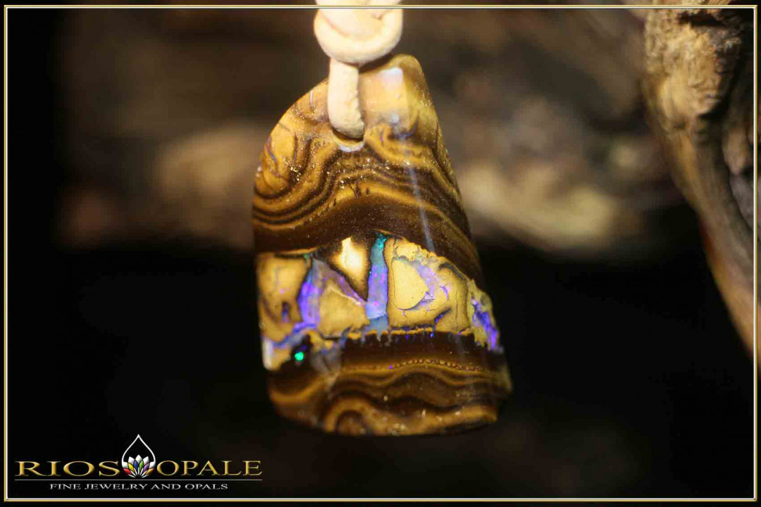 Yowah Boulder Opal Anhänger "The "N" Stone" - 31,46ct