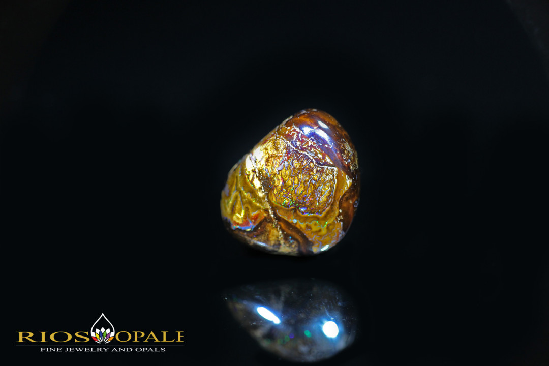 Bunter 27,11ct Koroit Boulder Opal mit roten, blauen und grünen Opaladern