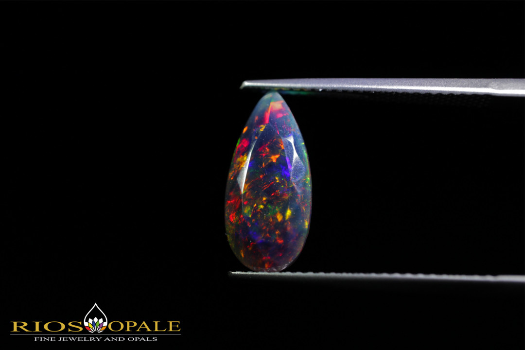 Welo multicolor Opal smoked facettiert im Tropfenschliff - 1,89ct