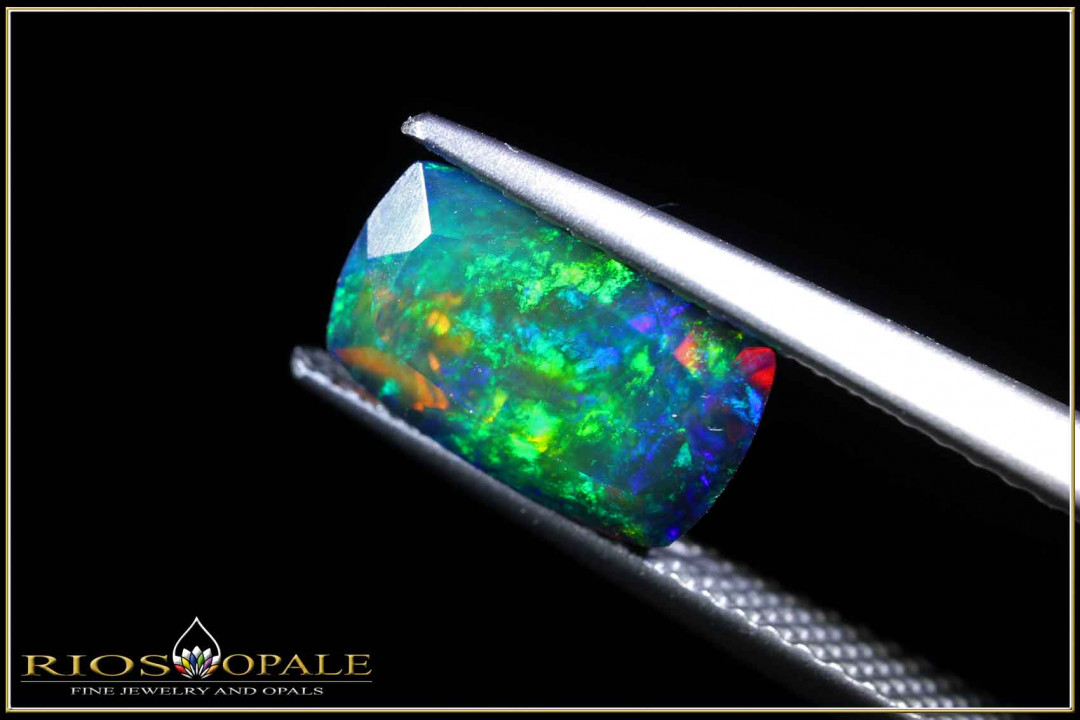 Welo Opal facettiert im Scherenschliff - 1,33ct - smoked