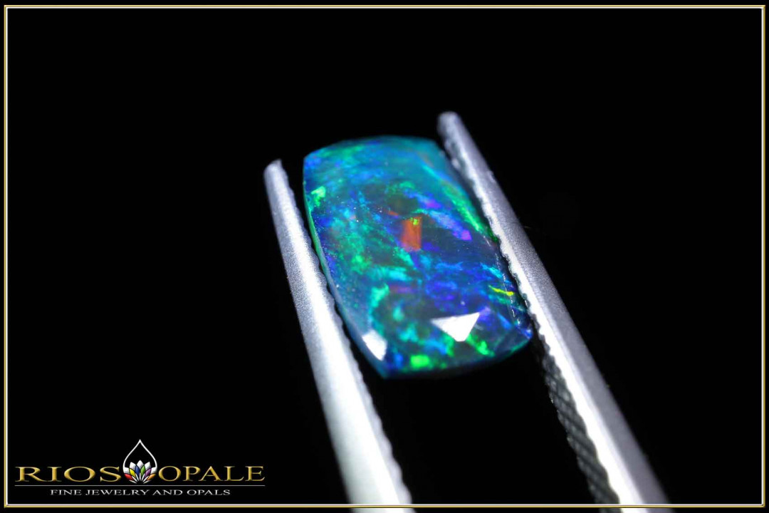 Welo Opal facettiert im Scherenschliff - 1,33ct - smoked