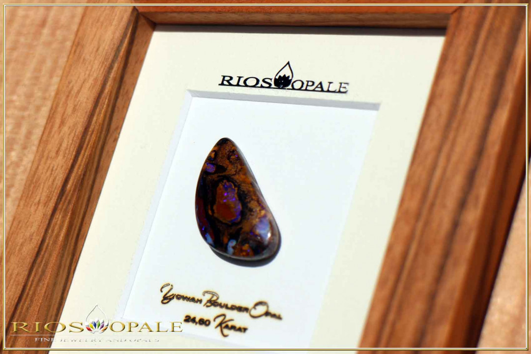 Yowah Boulder Opal - 24,60ct - Silver Edition im 12x12cm Gonzalo Alves Holzrahmen