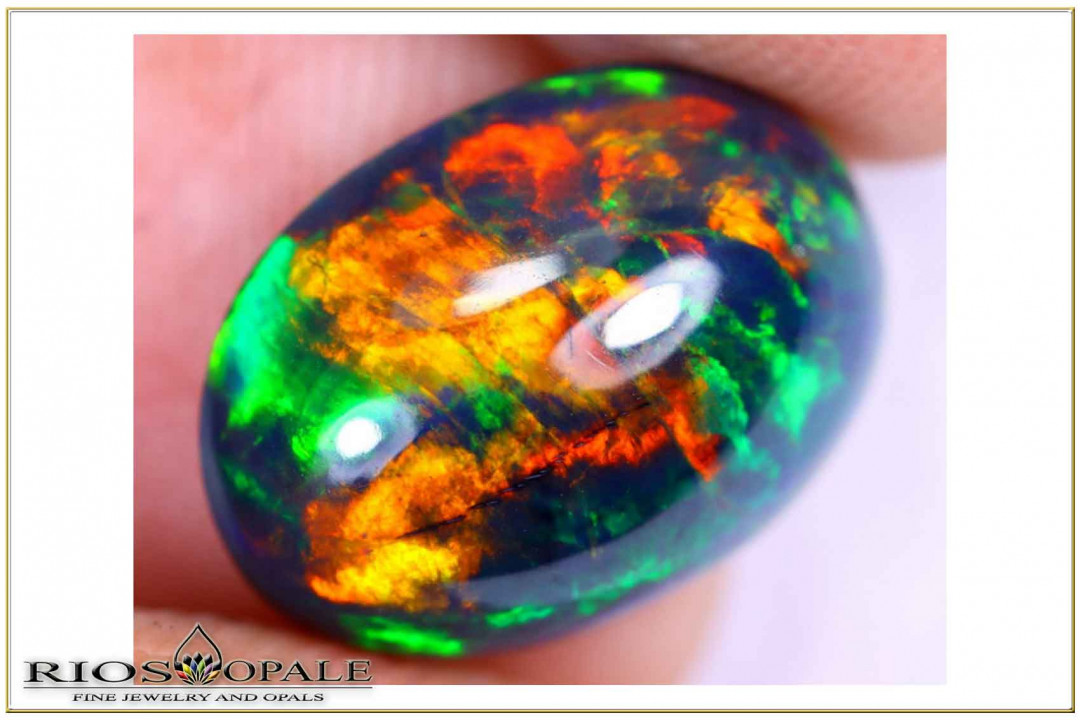 Welo Opal Cabochon - smoked - 3,07ct