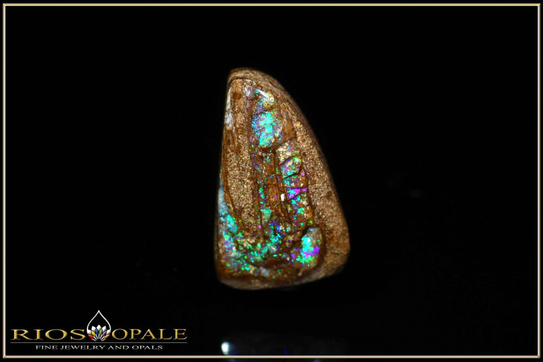 Winton opalisiertes Holz Boulder Opal - 12,65ct