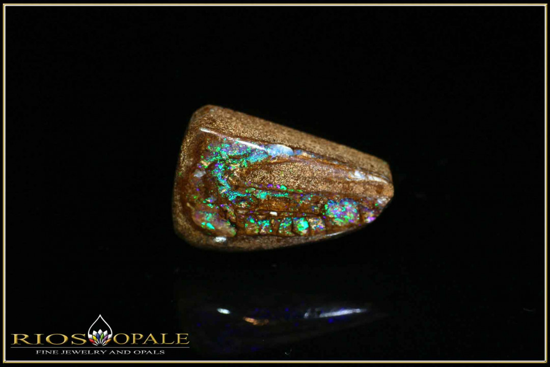 Winton opalisiertes Holz Boulder Opal - 12,65ct