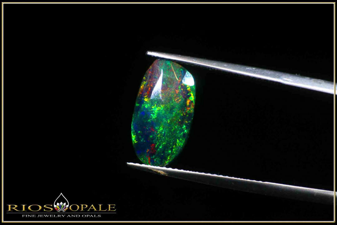 Welo Opal smoked und facettiert im "Rose Cut"  - 1,56ct