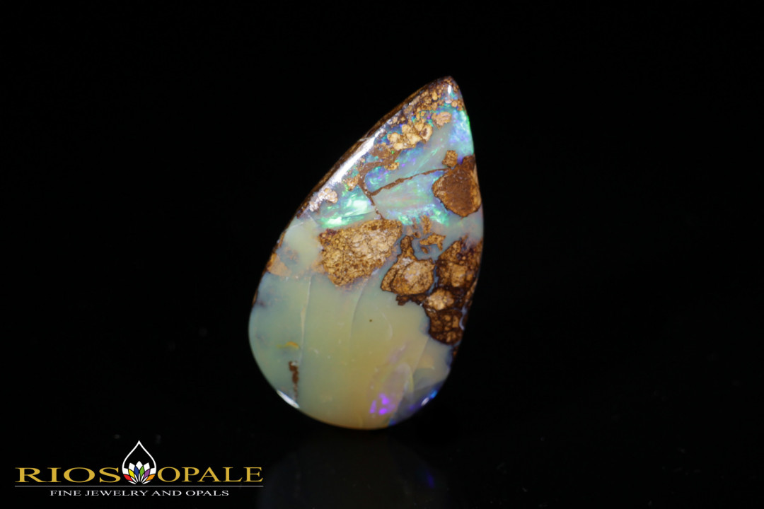 Bunter 27,50ct Koroit Boulder Opal mit großflächigen grünen und blauen Opaleinschlüssen