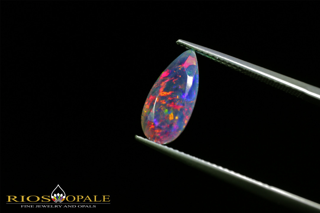 Welo multicolor Opal smoked facettiert im Tropfenschliff - 1,89ct