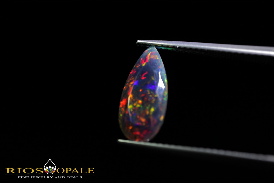 Welo multicolor Opal smoked facettiert im Tropfenschliff - 1,89ct